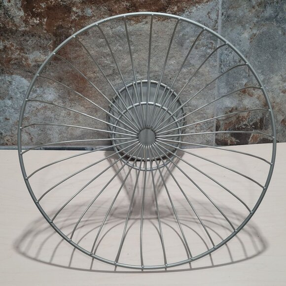 Centerpiece Fruit Vegetable Metal Basket with Stand - Picture 3 of 9